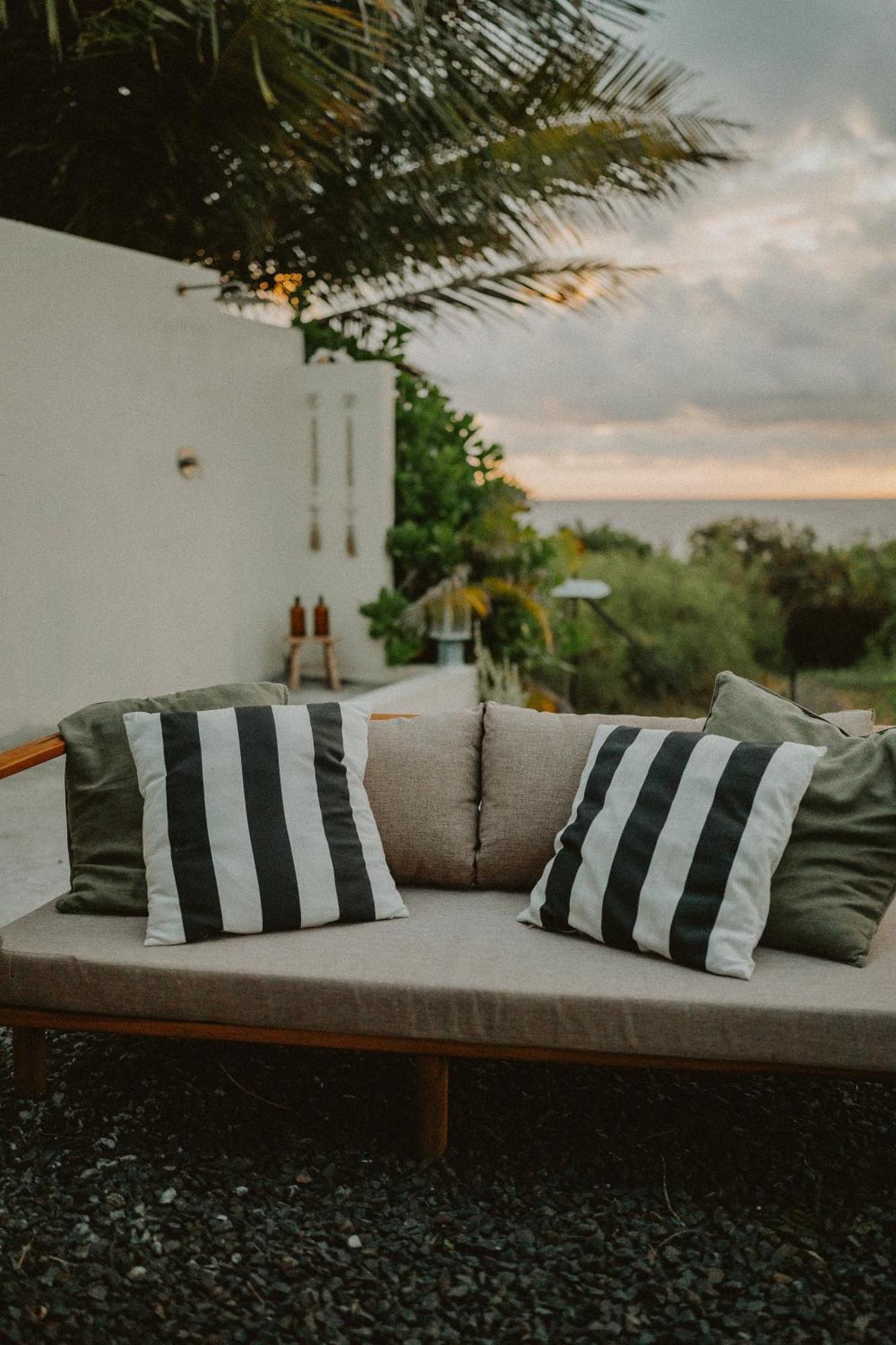 Villa Manika Vue Mer Le Moule Kültér fotó